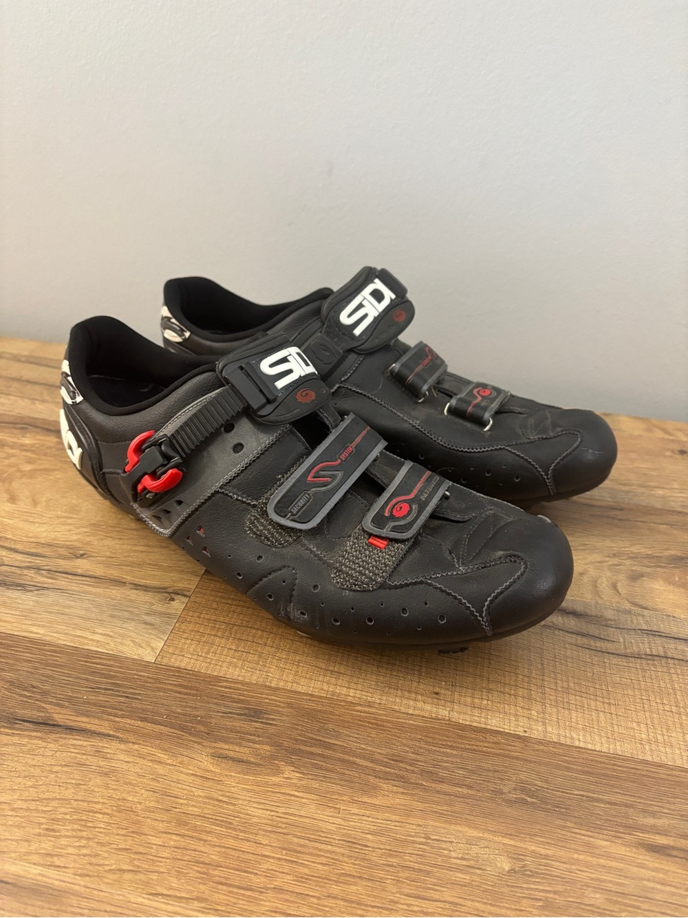 Sidi Dominator 5 Cycling Shoes Rachet Buckle Hook & Loop Straps Men’s